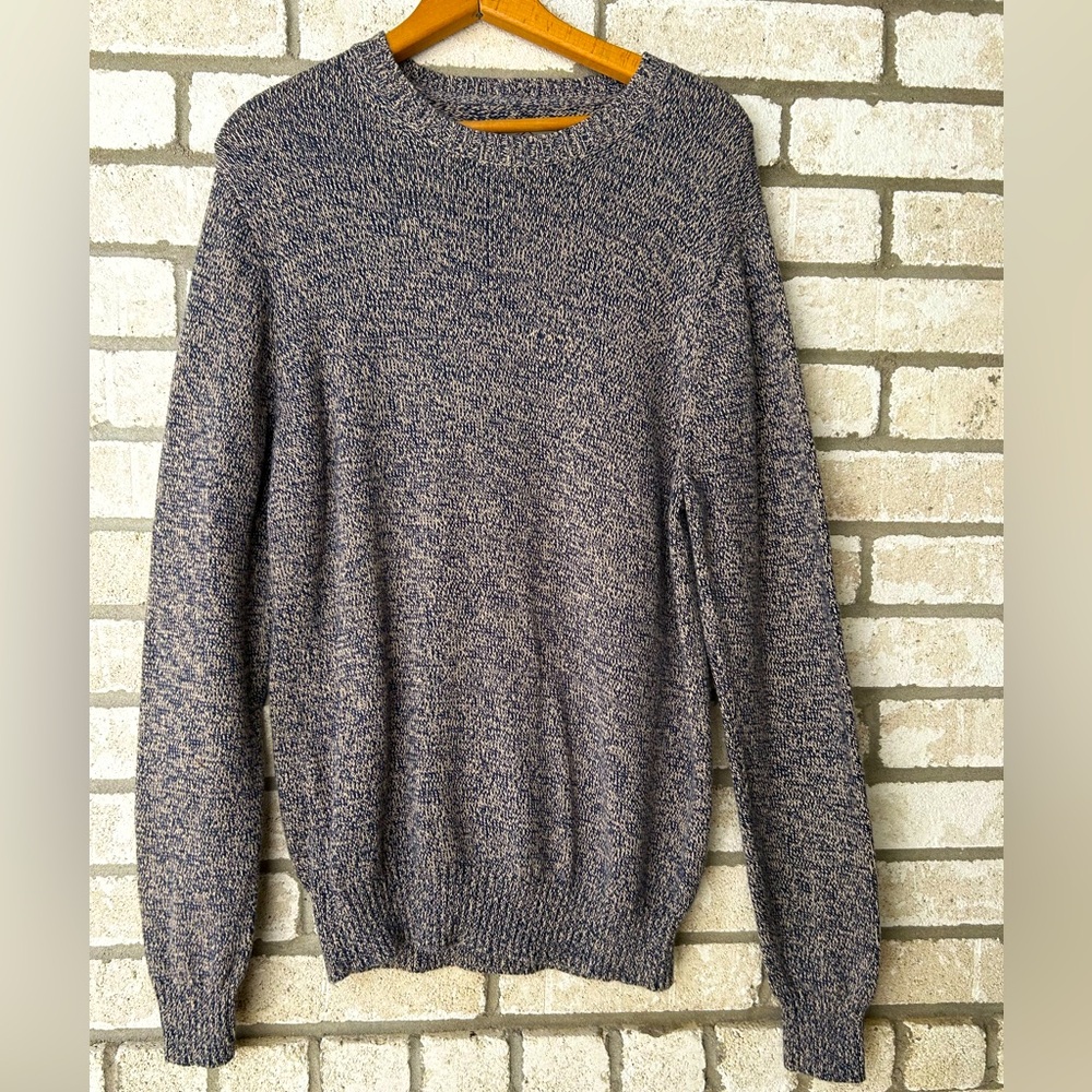 St . John’s Bay cotton woven men’s sweater. Size M. NWOTGS.